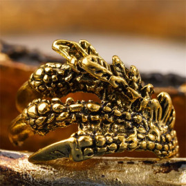 Golden Ring Dragon Claw...