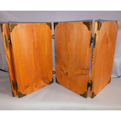 Wooden Game Master Screen...