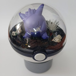 GENGAR - POKEBALL TERRARIUM...
